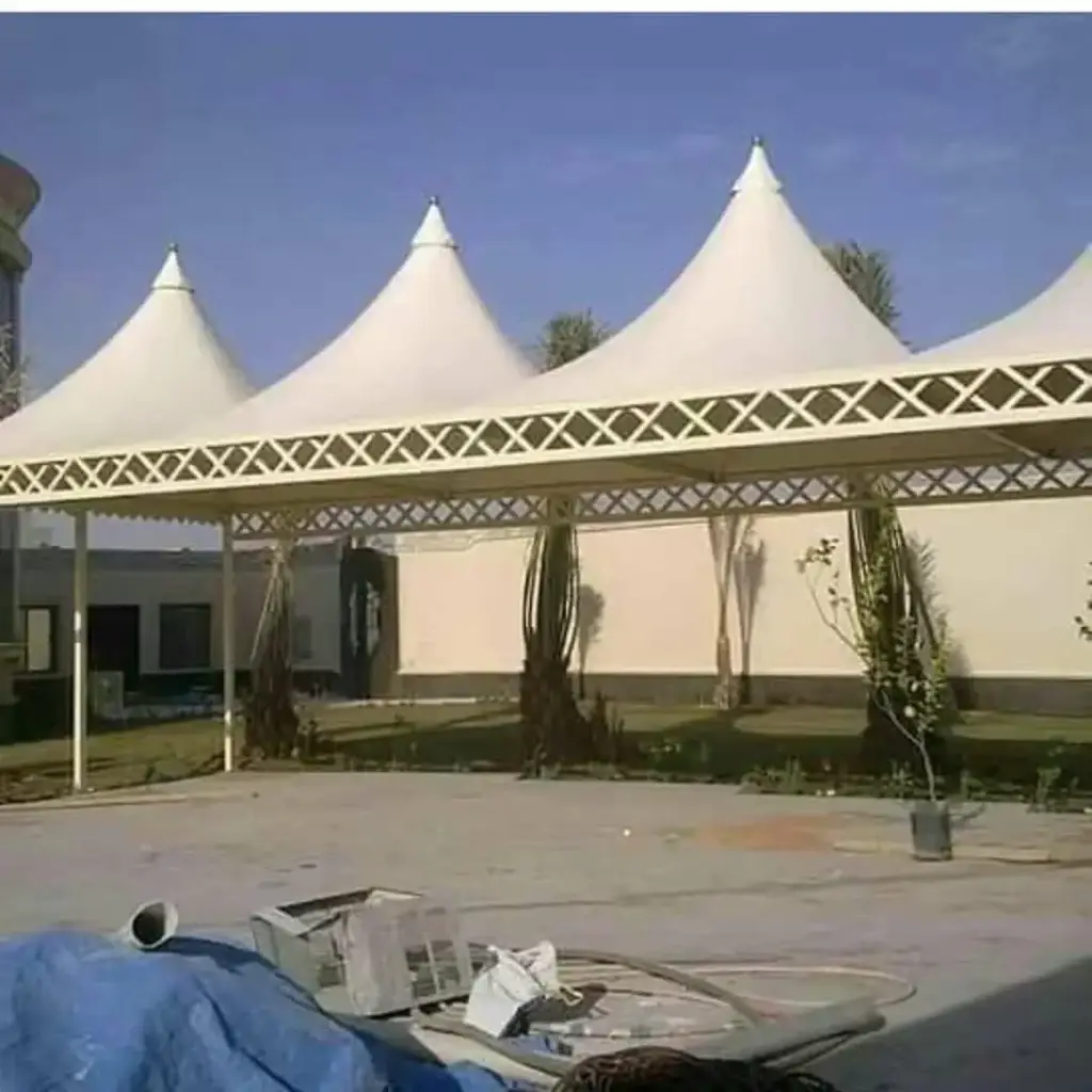 مظلات هرمية